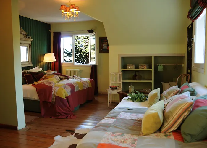 Los Juncos Patagonian Lake House